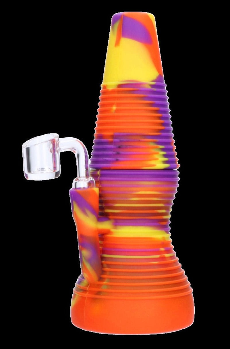 Silicone oil rig with quartz banger.