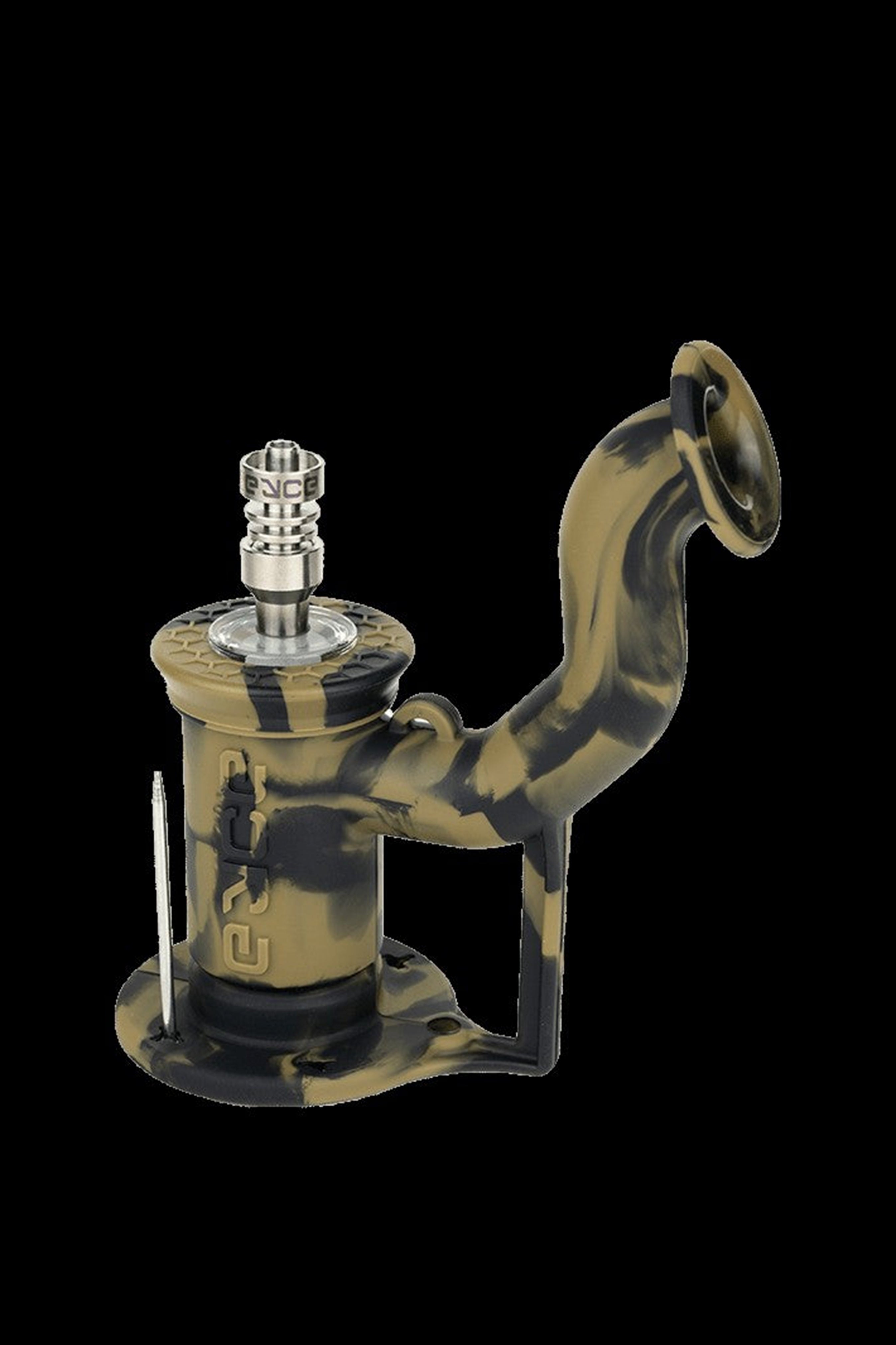 Black and gold silicone oil rig with a glass bowl.