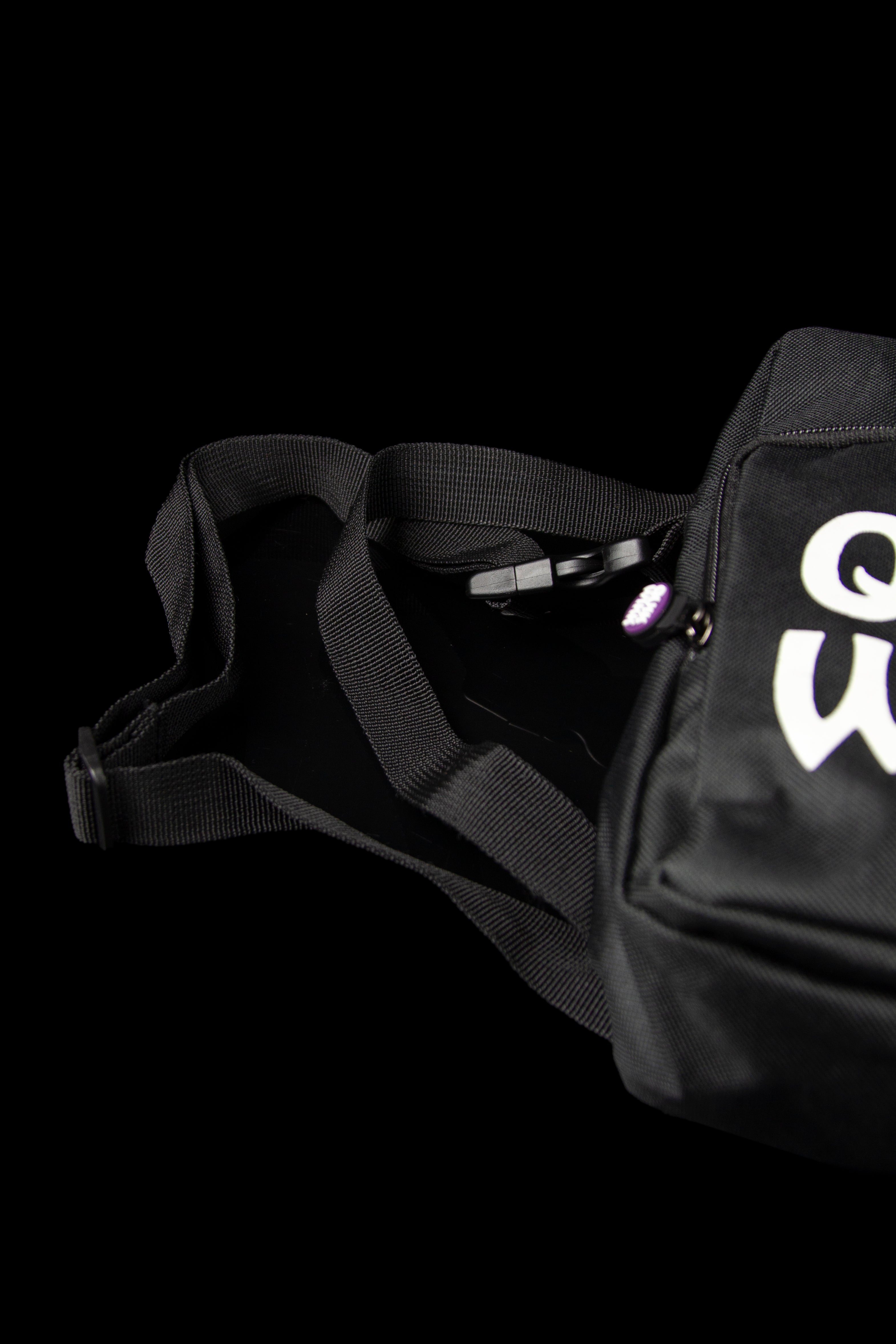 Quik Wikk Smell Proof Shoulder Bag