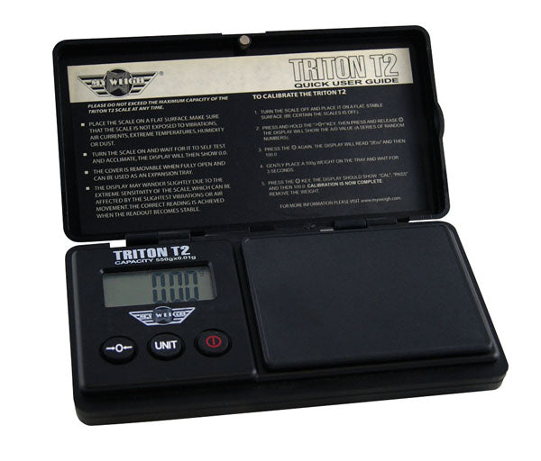 Close-up of the MyWeigh Triton T2 200g x 0.01g Scale, showing its open lid and digital display against a white instructional background.