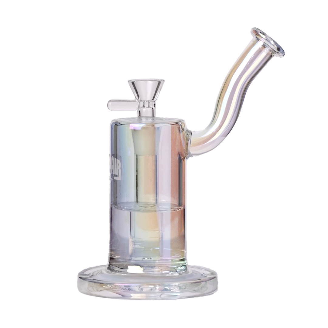 Ric Flair Drip dab rig – glossy, iridescent glass with gold accents & "Woo!" branding. Includes quartz banger.