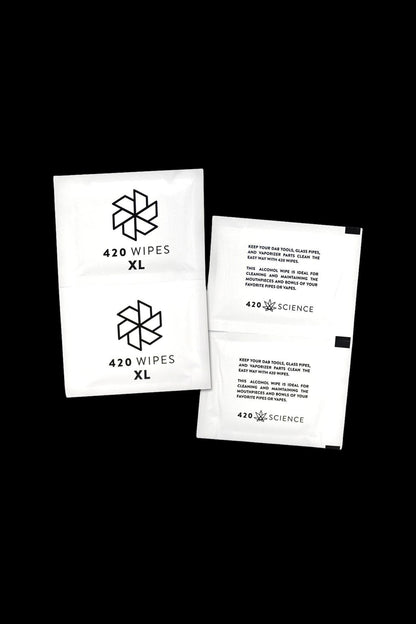 A package of “420 Science” XL cleaning wipes for cannabis pipes and accessories, featuring a white and green design.