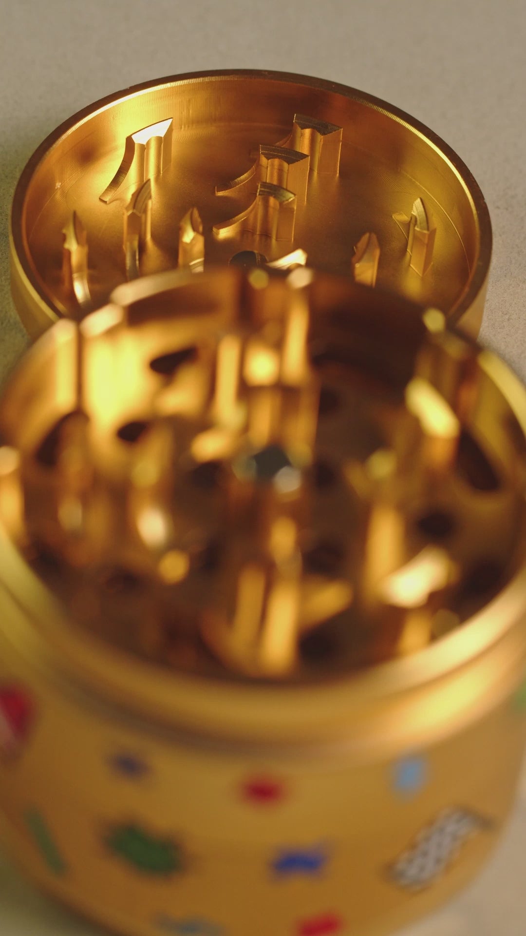 Wido Strain 3 Stage Aluminum Grinder