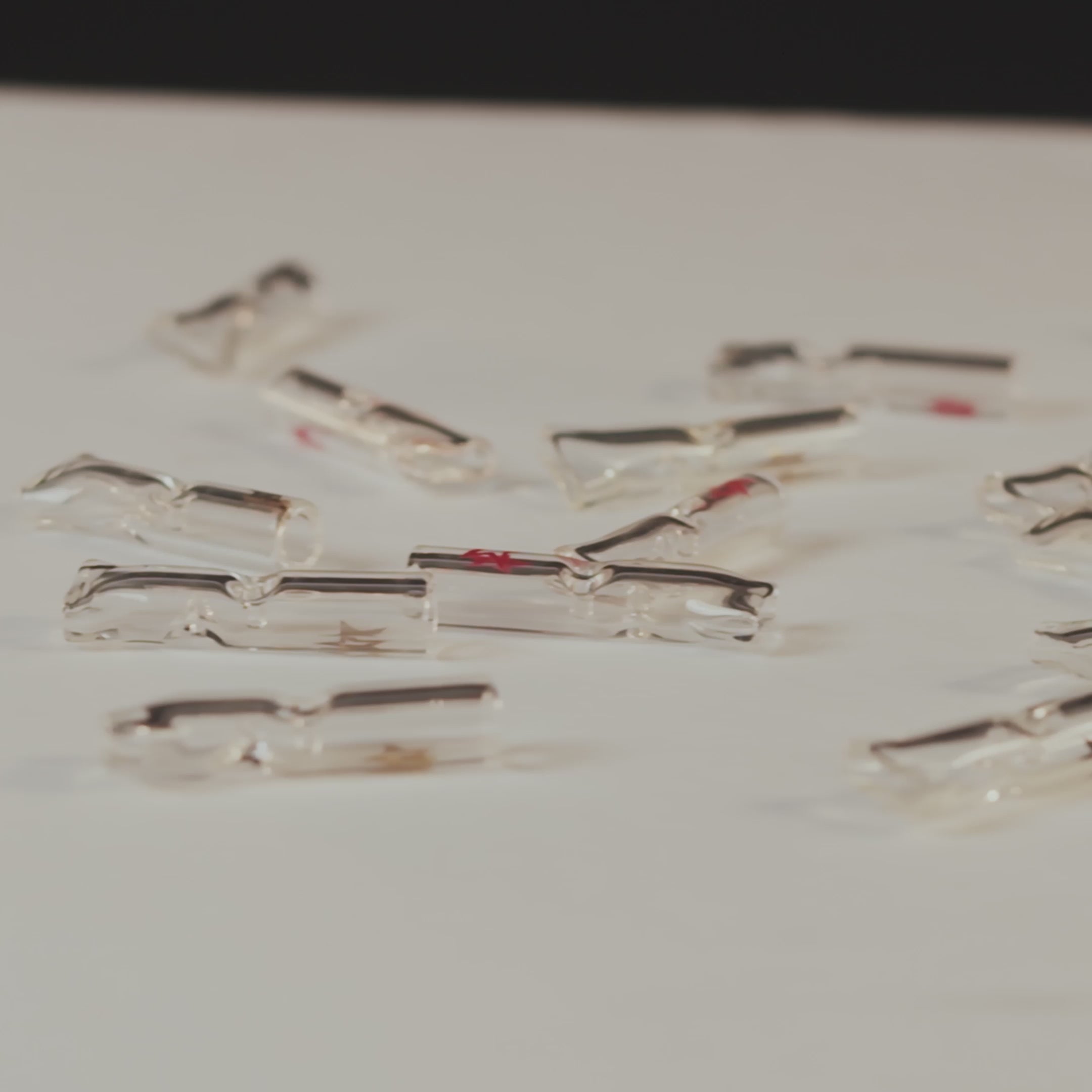 Load video: Famous X Glass Filter Tips - 3 Pack