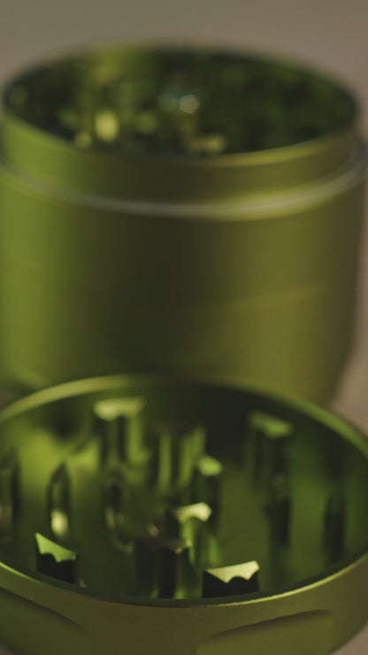 Smoke Cartel Puff Puff Pass - 55mm 3 Stage Grinder