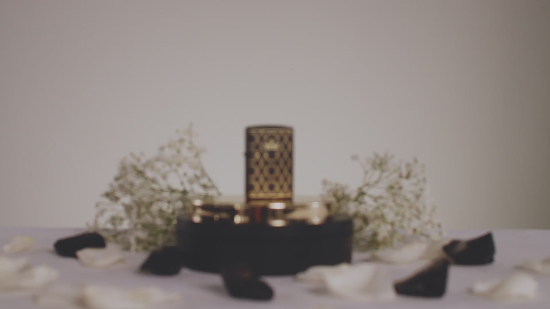Load video: Queen of Bud Black Obsidian Geometric Zippo