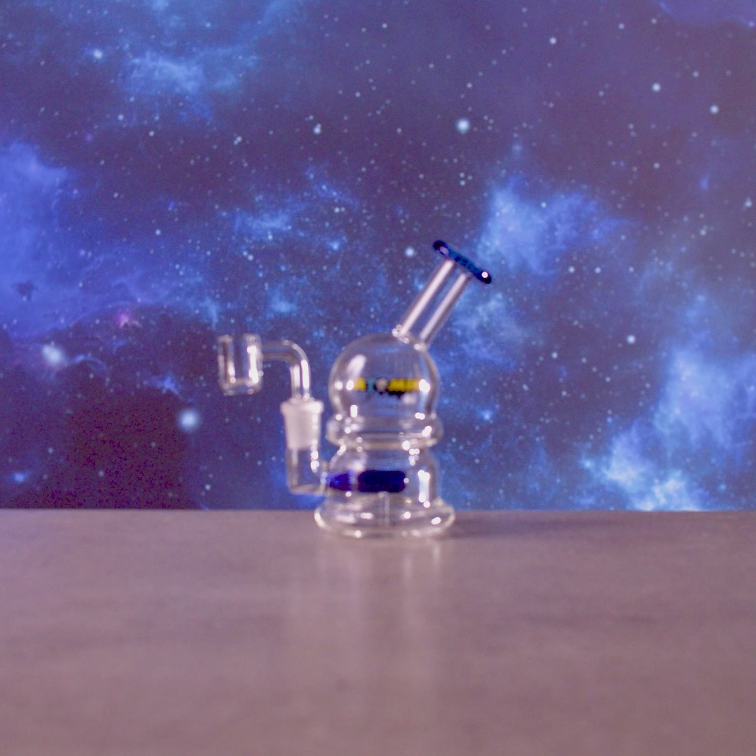 Load video: Atomik Moon Dab Rig - 5.5 in.