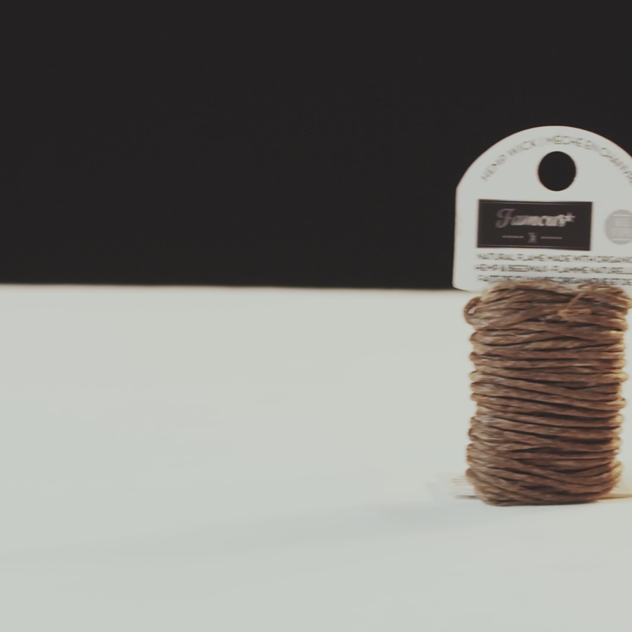 Load video: Famous X Hemp Wick Tray - 24 Pack