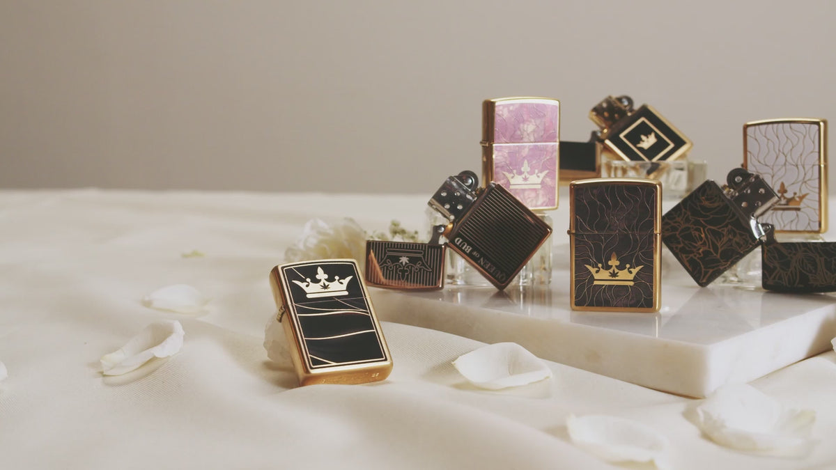 Queen of Bud Blue Topaz Mosaic Zippo