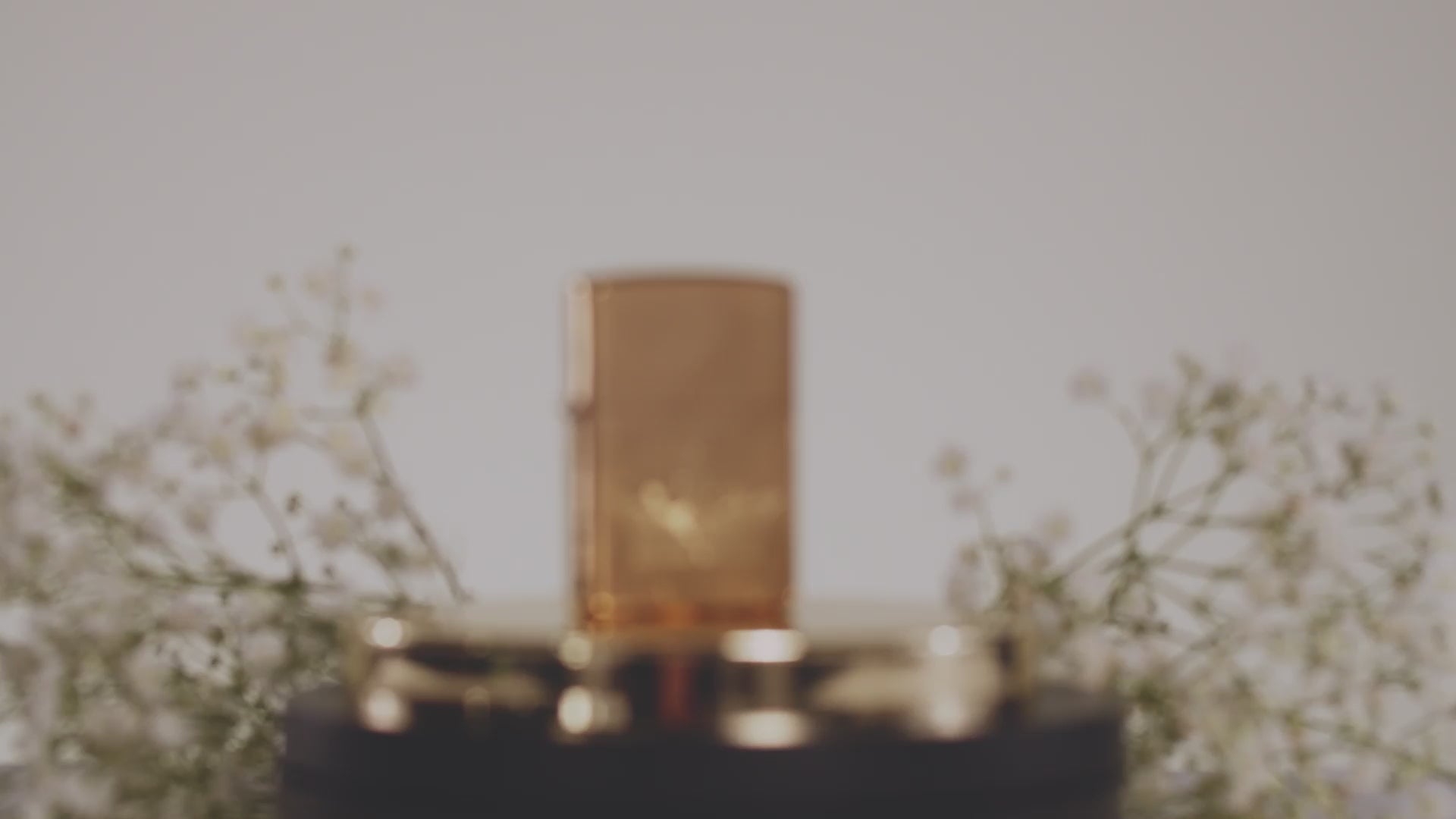 Load video: Queen of Bud Golden Legacy Zippo