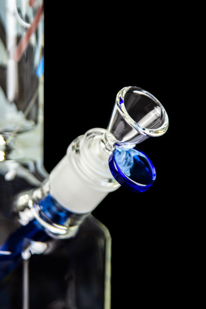 Famous Brandz Bong Octagon