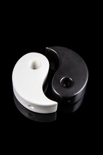 Art of Smoke Hand Pipe Set - Yin and Yang - Art of Smoke Hand Pipe Set - Yin and Yang