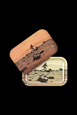 Pulsar Metal Rolling Tray with 3D Lid - Bigfoot on Mars